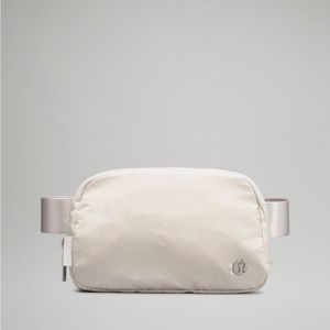 Lululemon Everywhere Belt Bag 1L White Opal